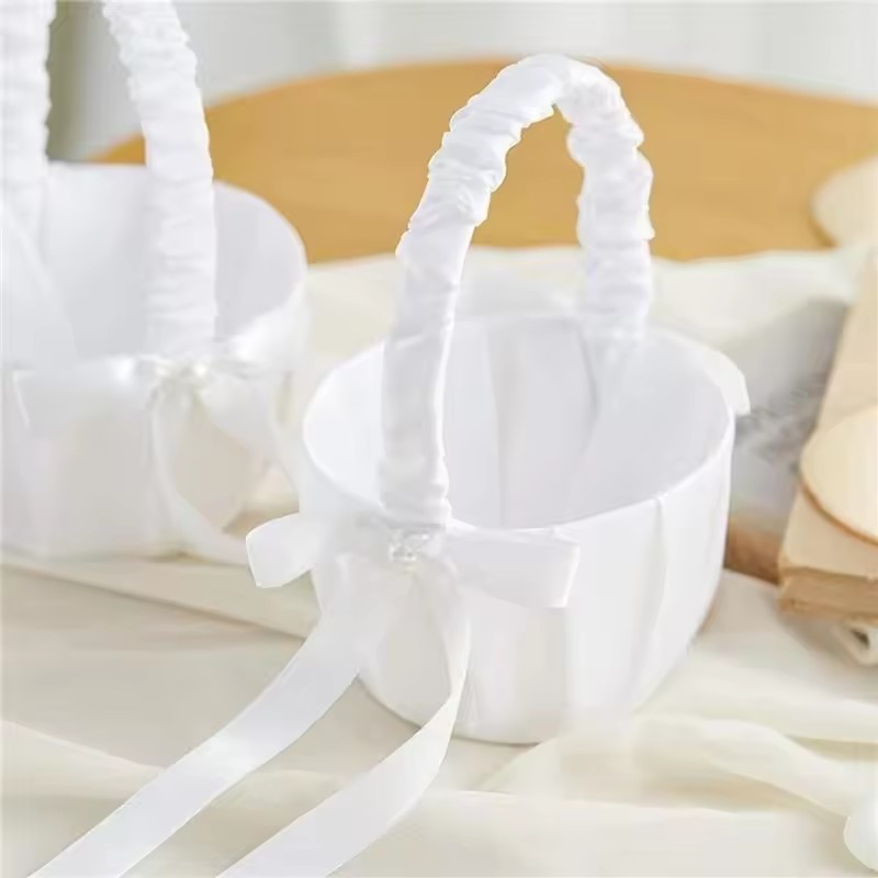 Cesto portafiori in raso bianc - Gardening Tools Girls recensione e prezzo